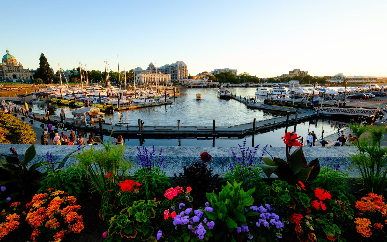 a snapshot of the inner harbour for an article on victoria for families.