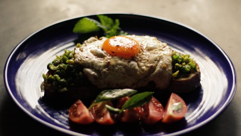 a plate of avocado toast for an article on the best breakfast in victoria bc.