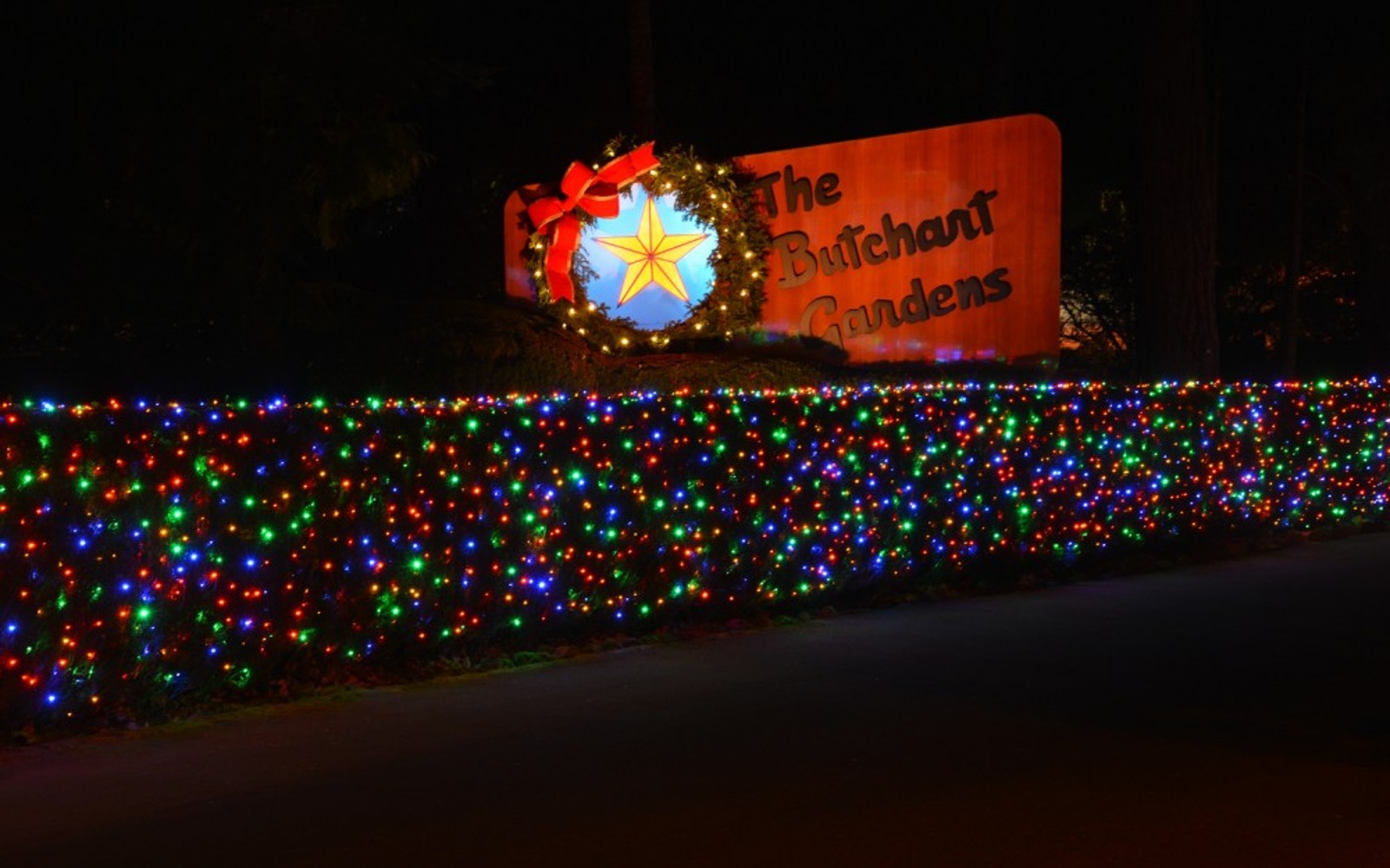 the magic of christmas event iat butchart gardens in victoria in january